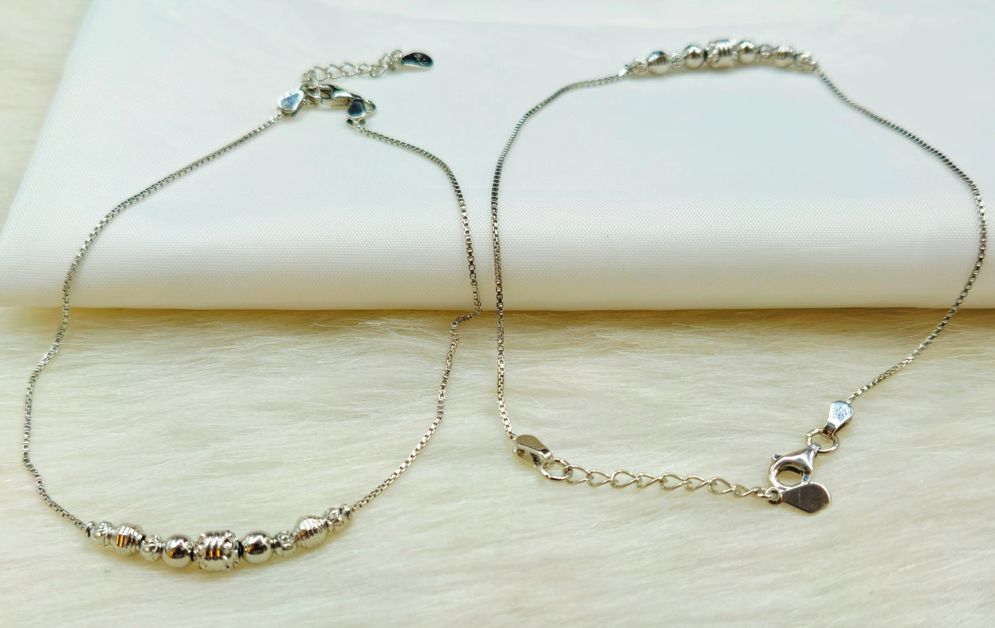 Contemporary Silver-Toned Textured Bead Anklet
