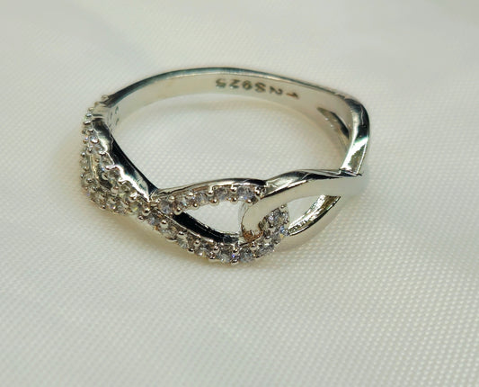 925 Sterling Silver Criss-Cross Infinity Ring for Women