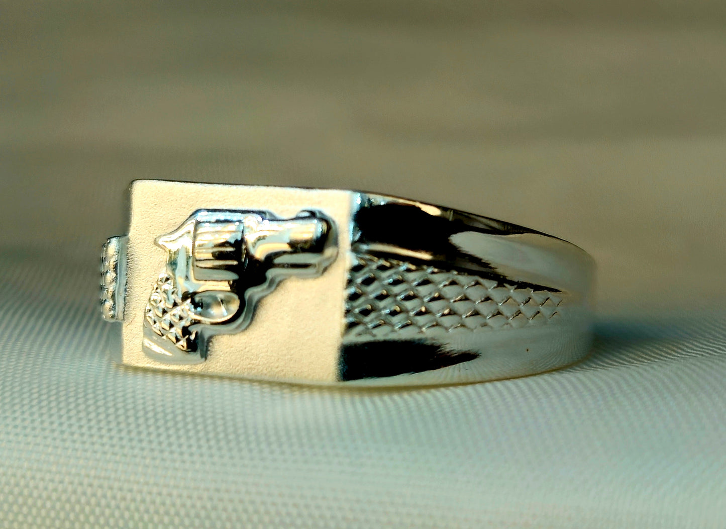 Silver Revolver Signet Ring with a Knurled Band