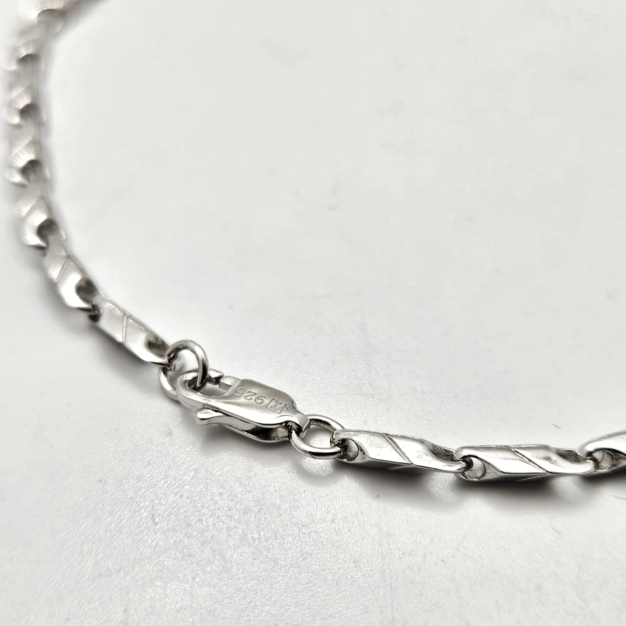 Chevron Link Chain