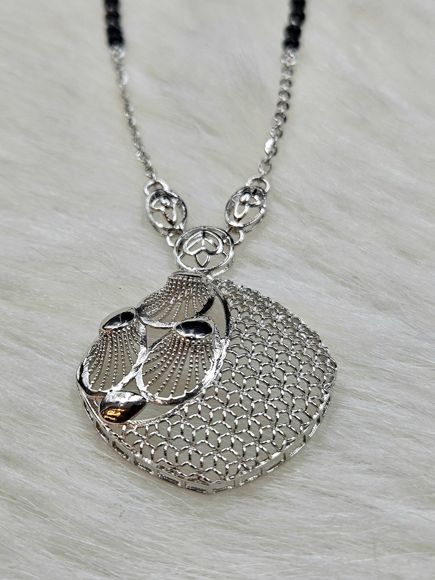 Contemporary Abstract Dual-Pattern Mangalsutra