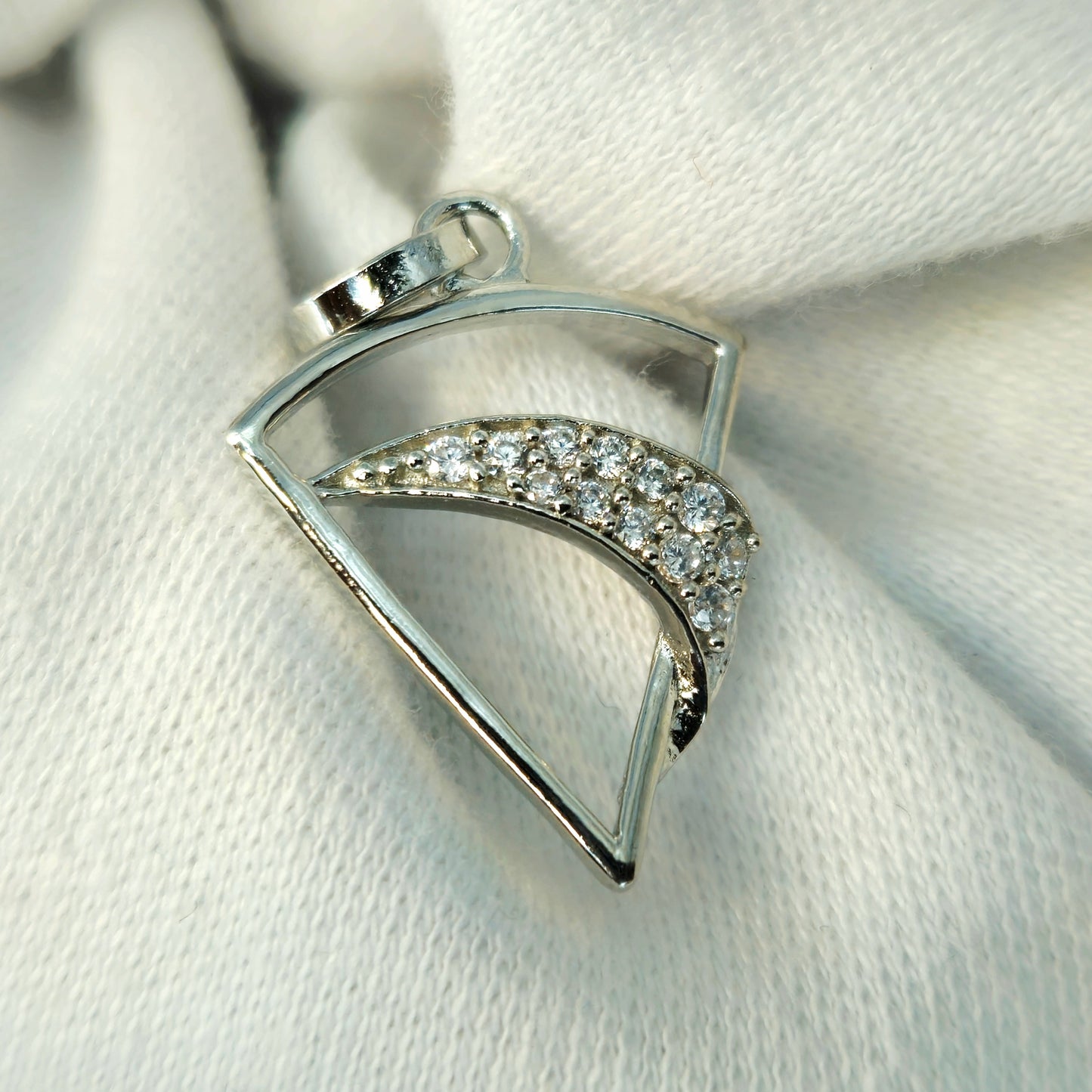 Petite Blossom Pendant Set