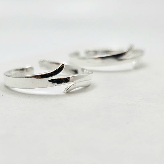 925 Sterling Silver Twisted Bypass Toe Ring for Women