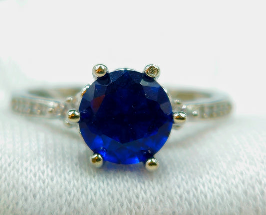 Royal Blue Sapphire Solitaire Ring