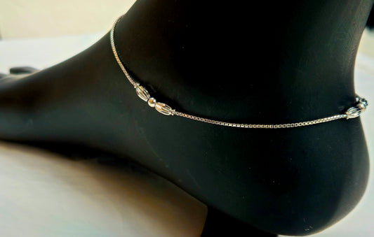 Minimalist Silver-Toned Beaded Anklet