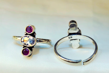 Antique-Finish Silver Vertical Tri-Stone Toe Rings