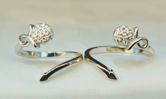 Silver Crystal Fish and Arrow Tail Bypass Toe Rings