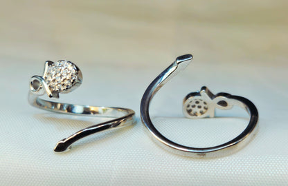 Silver Crystal Fish and Arrow Tail Bypass Toe Rings
