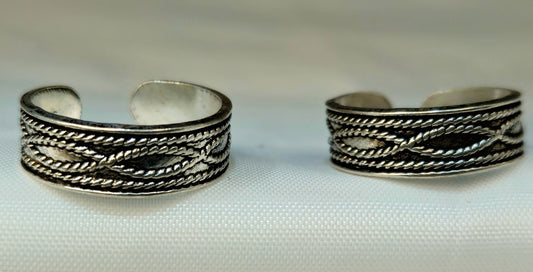 Antique-Finish Silver Braided Chain Toe Rings