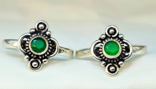 Antique-Finish Silver Granulated Floral Toe Rings