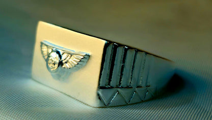 Silver Bentley 'Flying B' Logo Signet Ring