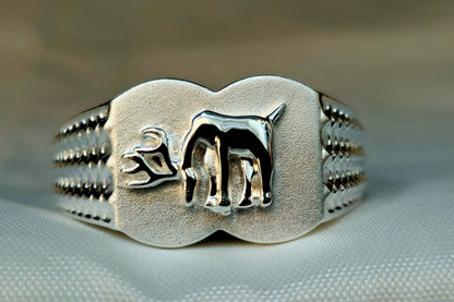 Silver Stylized Bull Signet Ring with a Textured Band