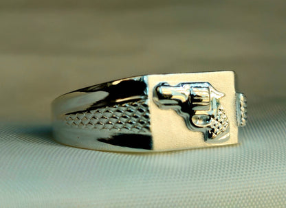 Silver Revolver Signet Ring with a Knurled Band