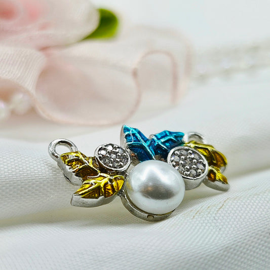 Leaf Pearl and Crystal Charm Pendant