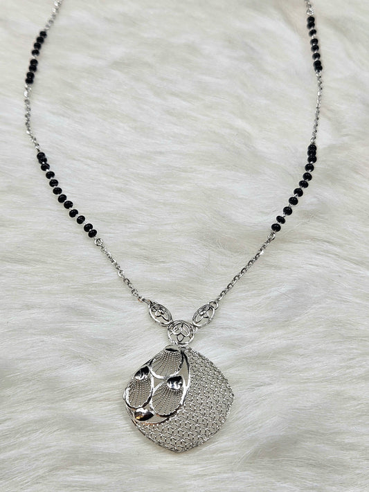 Contemporary Abstract Dual-Pattern Mangalsutra