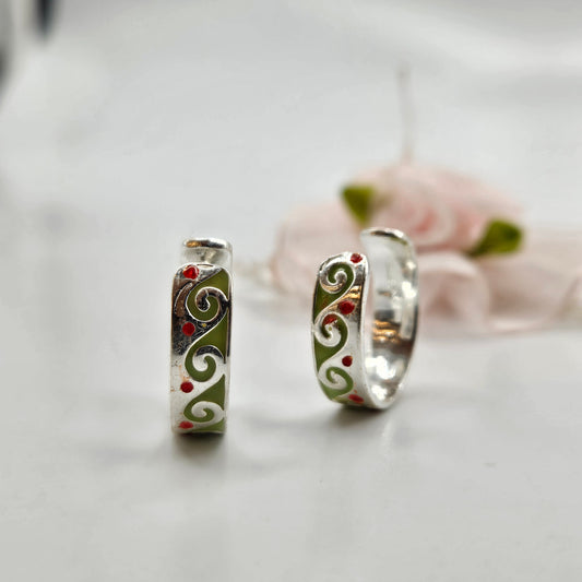 Green and red enamel scrollwork Toe Ring