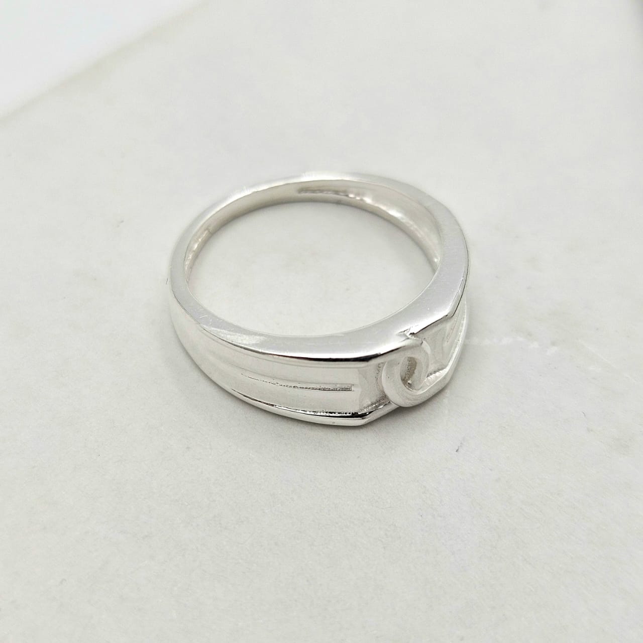 Gucci Interlocking G ring