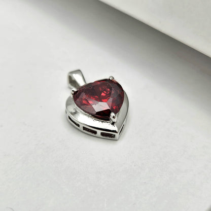 Solitaire Heart Pendant