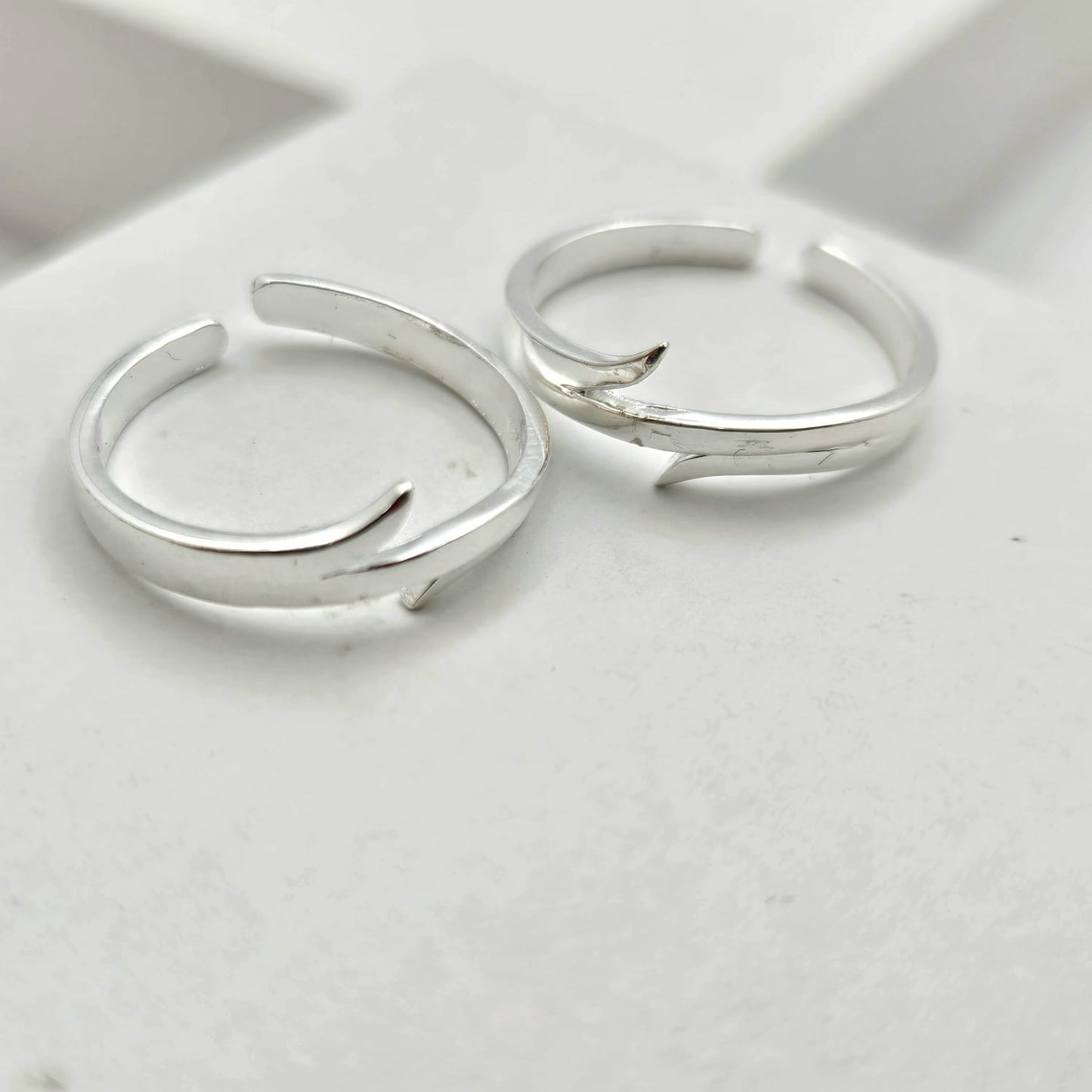 Sterling Silver Twisted Bypass Toe Ring