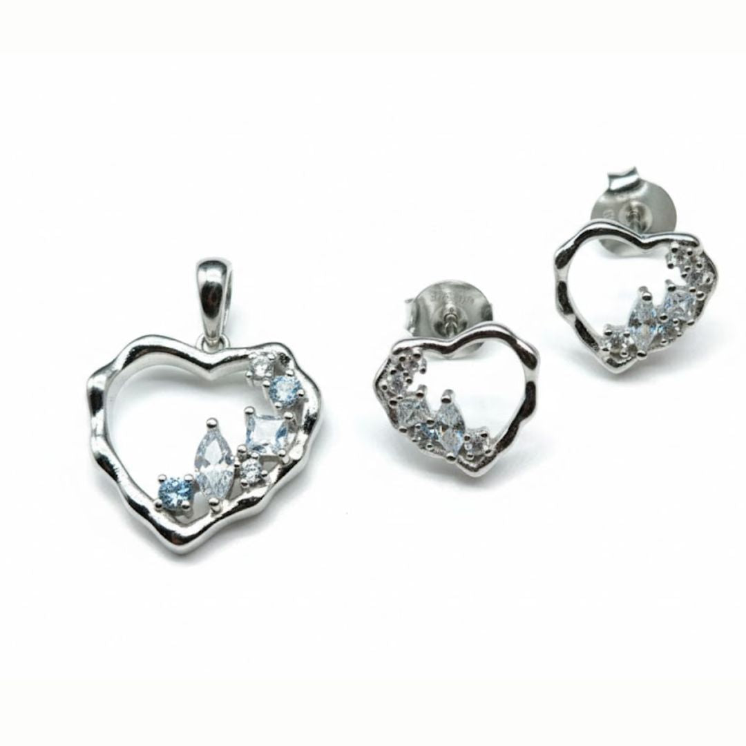 925 Sterling Silver Glittering Heart Pendant Set for Women