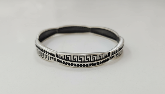 The Greco Noir Bangle