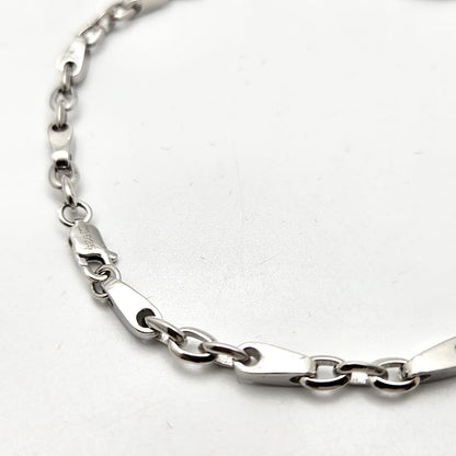 The Metro Link Chain