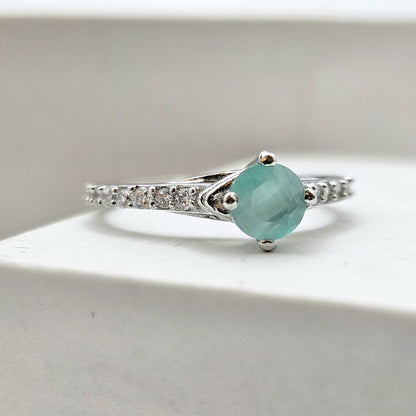 Vintage-Style Cat's Eye Ring